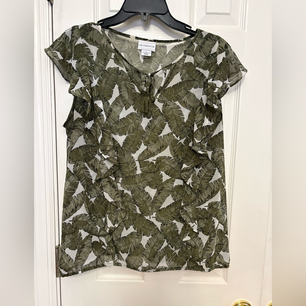 Liz Claiborne Olive Leaf Print Short Sleeve Top with Tie Front and Ruffles